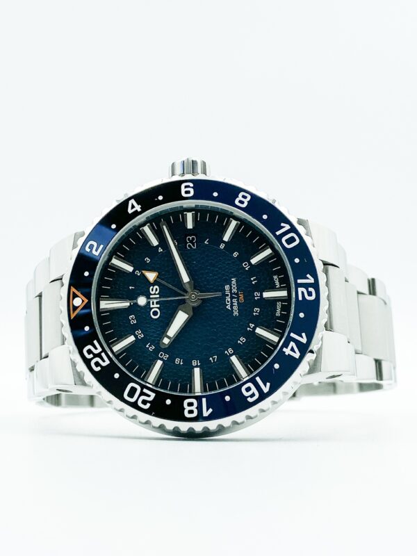 Oris Aquis Whale Shark GMT Limited Edition 43,5MM - Image 3