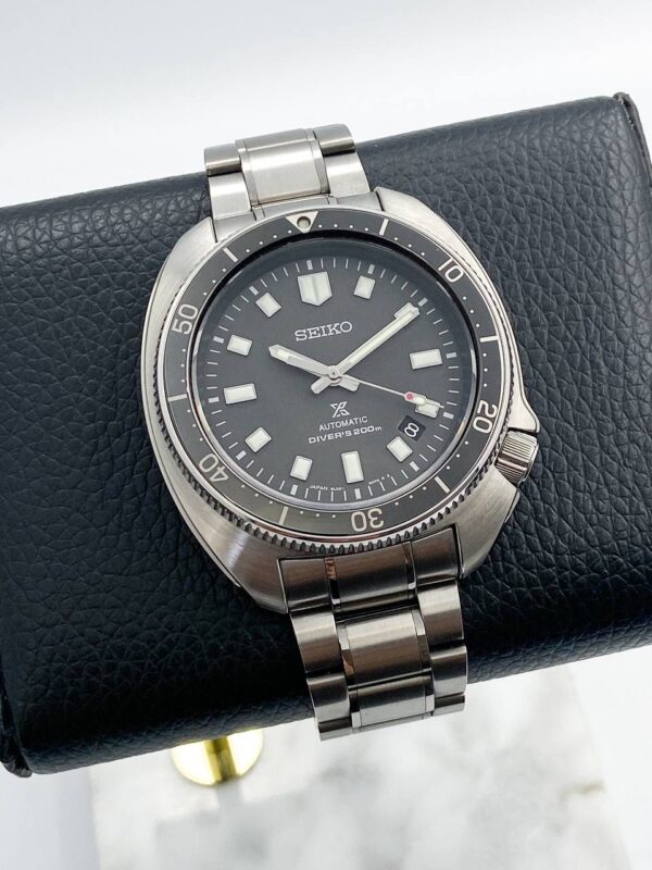Seiko Prospex Captain Willard The 1970 Diver's Modern Re-Interpretation 44MM - Image 2